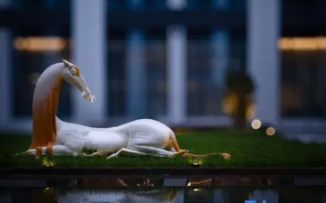 Luoyang Huamao Chunsong Hotel