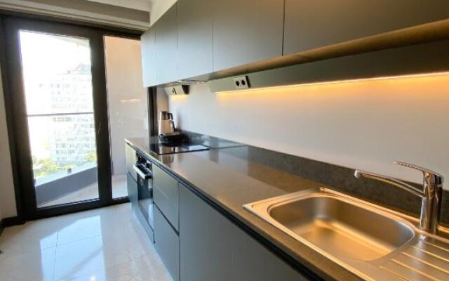 Luxury Central Fully Equipped 3BR 2BA Apartment by Siena Suites