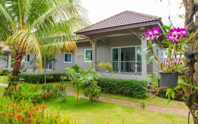 Cozy cottage with kitchen of Maenam 4