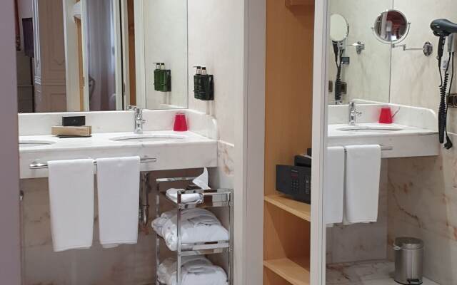 Best Western Premier CMC Girona