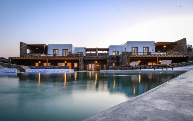 Myconian Crown Suites