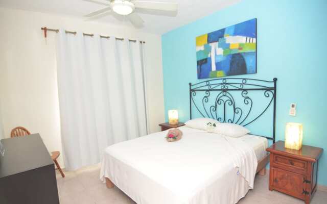 2BR Condo ground level Rinconada Del Sol