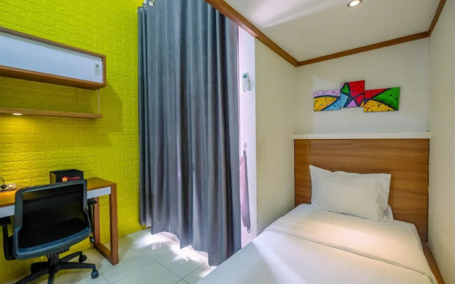 Comfort Studio with Bunk Bed at Dave Apartment
