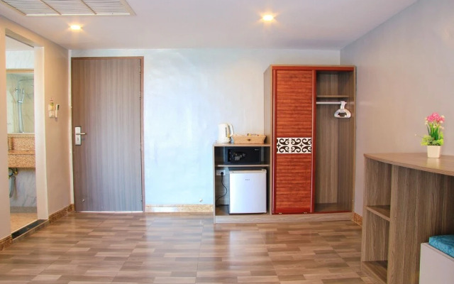 Dragon Beach Resort Jomtien Pattaya