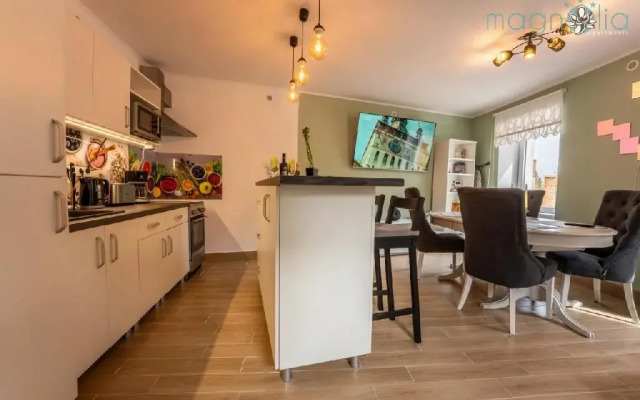 . Magnolia Central Apartment