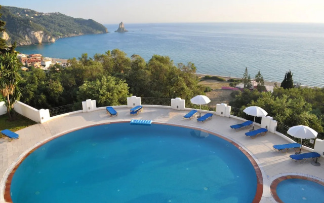 Studio Apartments Maria With Pool - Agios Gordios Beach