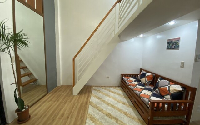 The Orange House - Vigan Villa
