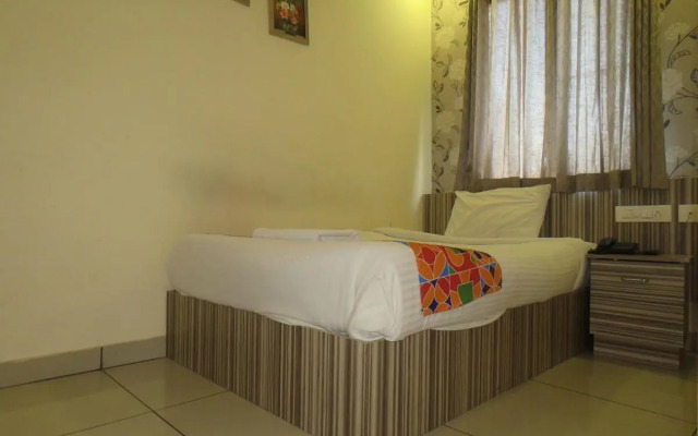 OYO 7077 Reegate Inn