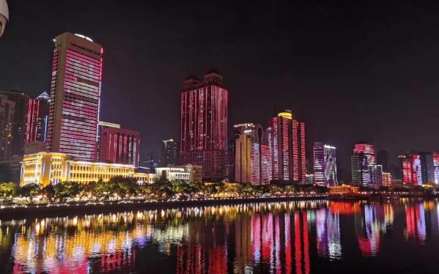 Ji Hotel Guangzhou The 2nd Workers' Cultural Palace subway station