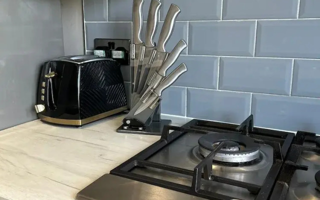 4 Bedroom Refurbished Workers Haven