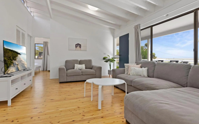 Laid Back Pet Friendly Beach Cottage in Jervis Bay – Guest Rooms – Vincentia