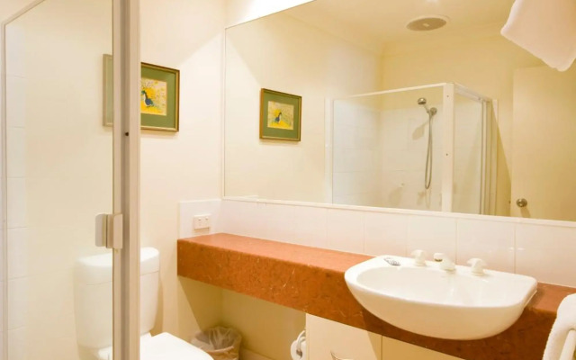 Sunrise Cove Holiday Apartments