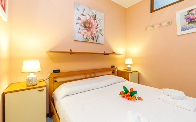 Magnolia Sirmione 500m from lake Garda