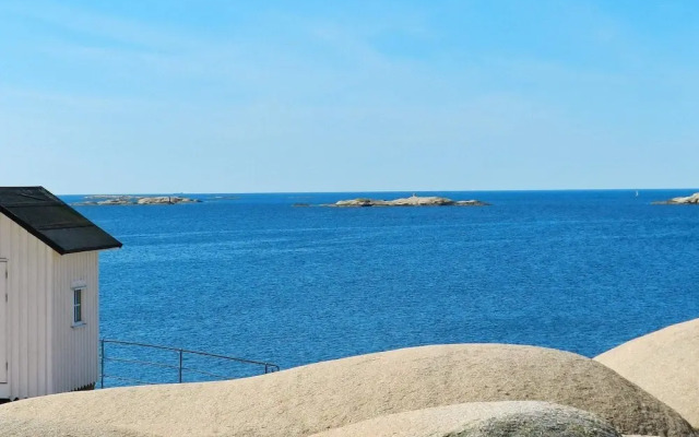 6 Person Holiday Home in Lysekil