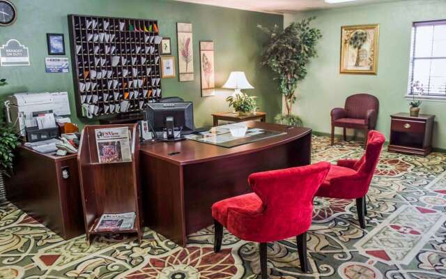 Suburban Studios Tallahassee near University