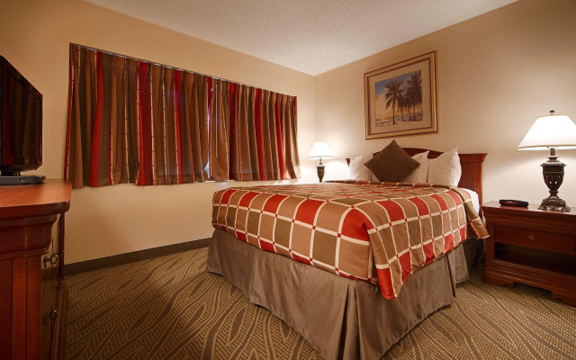 Best Western Naples Inn & Suites