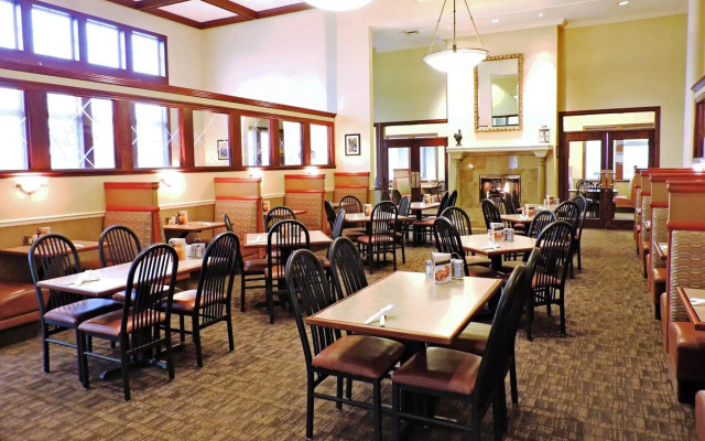Four Points By Sheraton Portland East