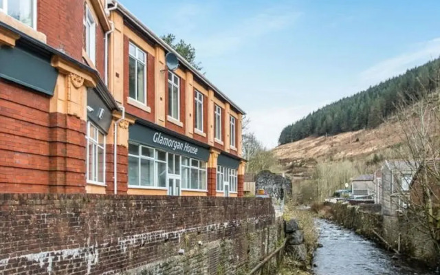 The Hall Bunkhouse