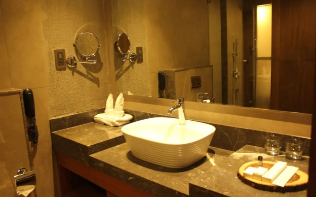 Niraamaya Retreats Samroha Athirappilly