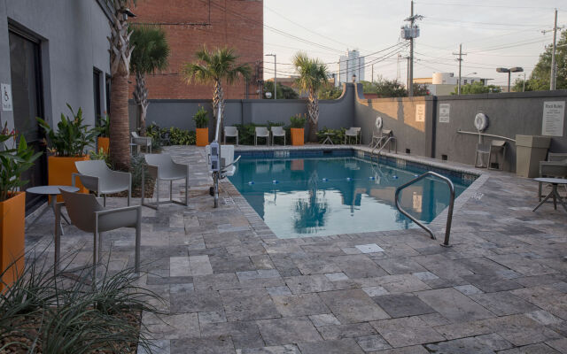 Holiday Inn Alexandria - Downtown by IHG
