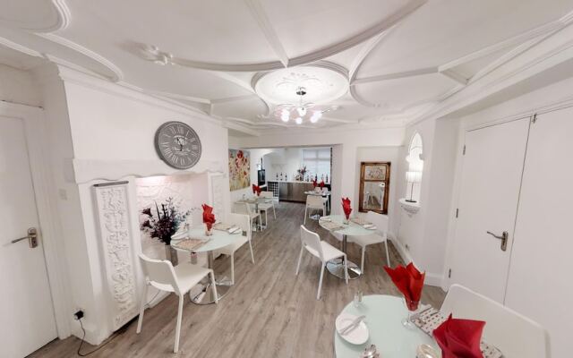 Redhill House Boutique Hotel Bristol Airport