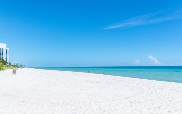 Churchill Suites Monte Carlo Miami Beach
