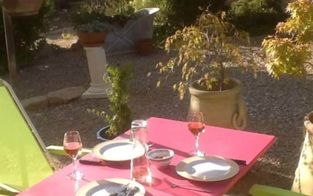 Joli appartement près des Gorges de la Cesse