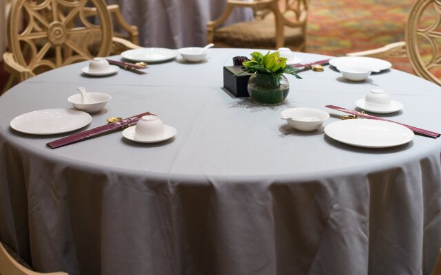 Crowne Plaza Shanghai Nanjing Road by IHG