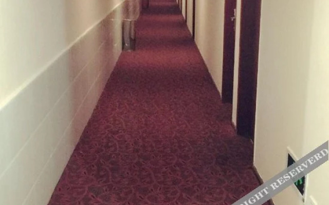 Junyi Chain Hotel (Yongfeng Subway Station)