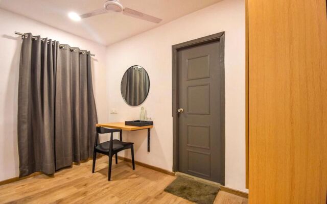Fabhotel Heera Holiday Inn