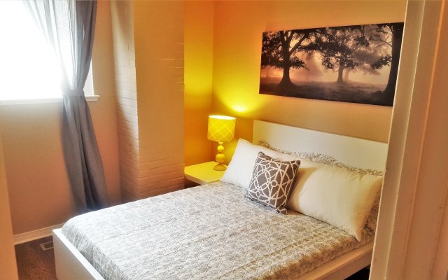 Lavish Suites - 4 Bedroom Guesthouse