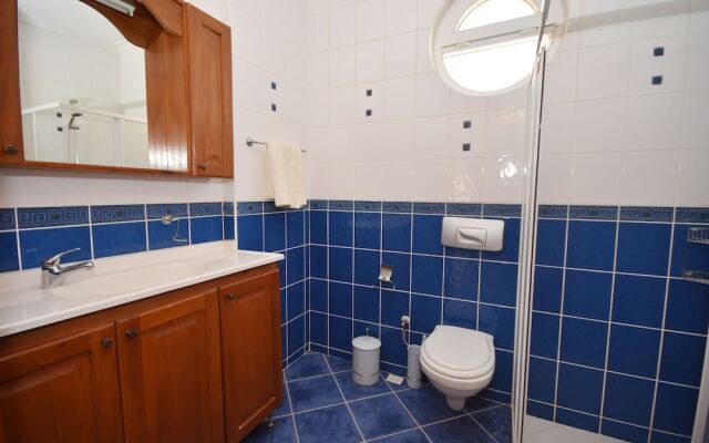 OVA7900 Villa Nail 2 Bedrooms