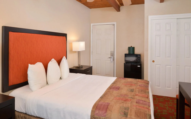 Pacific Shores Inn