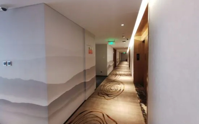 Super 8 Collection Hotel (Beijing Daxing Airport Huangcun West Street Subway Station) – Hotel Rooms – Beijing