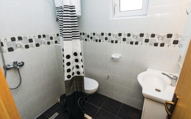 Stunning Apartment in Vir With 2 Bedrooms and Wifi