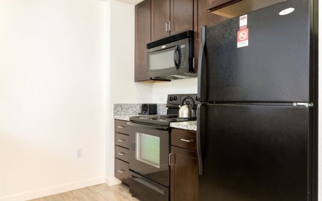 Global Luxury Suites at Mission Rock