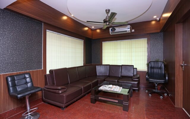 Capital O 9010 Hotel Railview