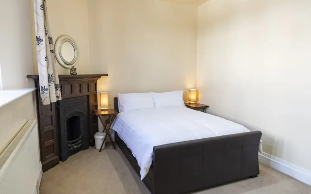 Luxury Apt No 1 - Two Bed Apartment