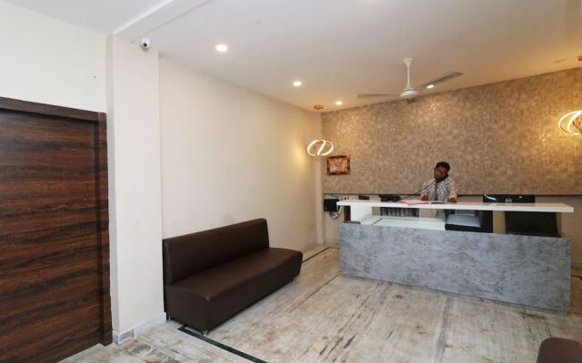 Krishna Plaza by OYO Rooms