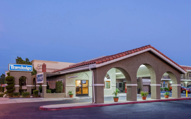 Travelodge by Wyndham Hemet CA