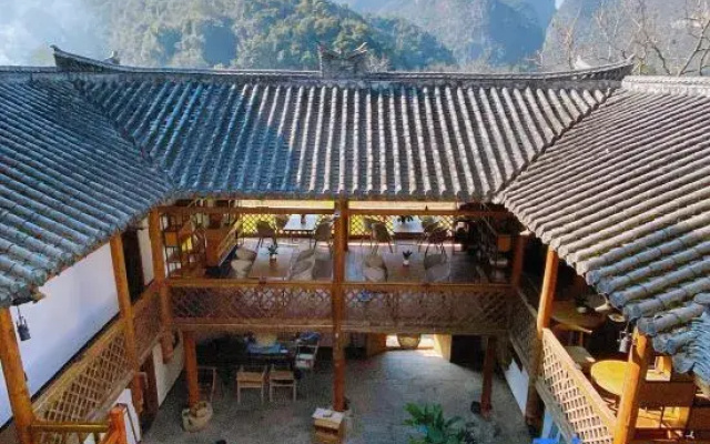 guangnan bamei moxi inn