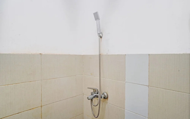 Hotel O Fj Guest House