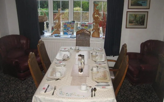 Four Seasons Guest House