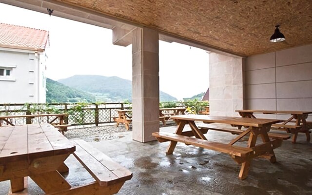 Tongyeong Sea Star Pension