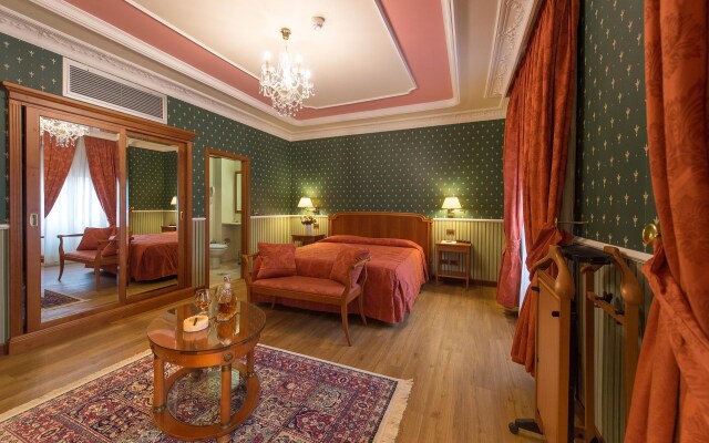 Strozzi Palace Hotel