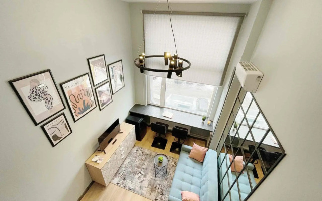 Двухуровневая квартира в стиле Лофт на Нагорной