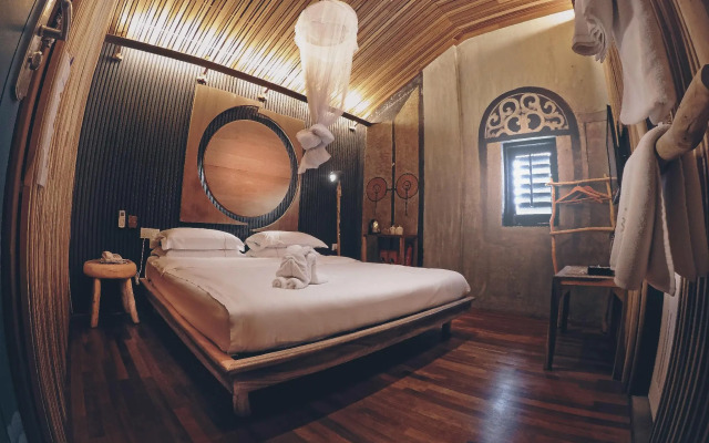 The Happy 8 Retreat @ Old Town