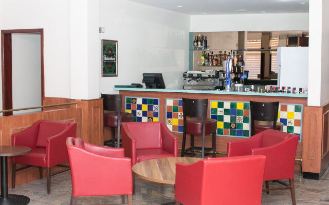 Alisa Hotel Labone