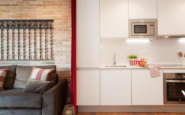Enjoybcn Gaudi Apartments