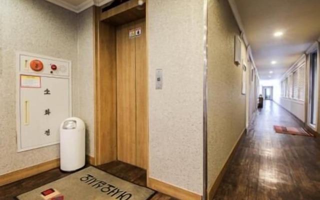 Yangji Park Hotel